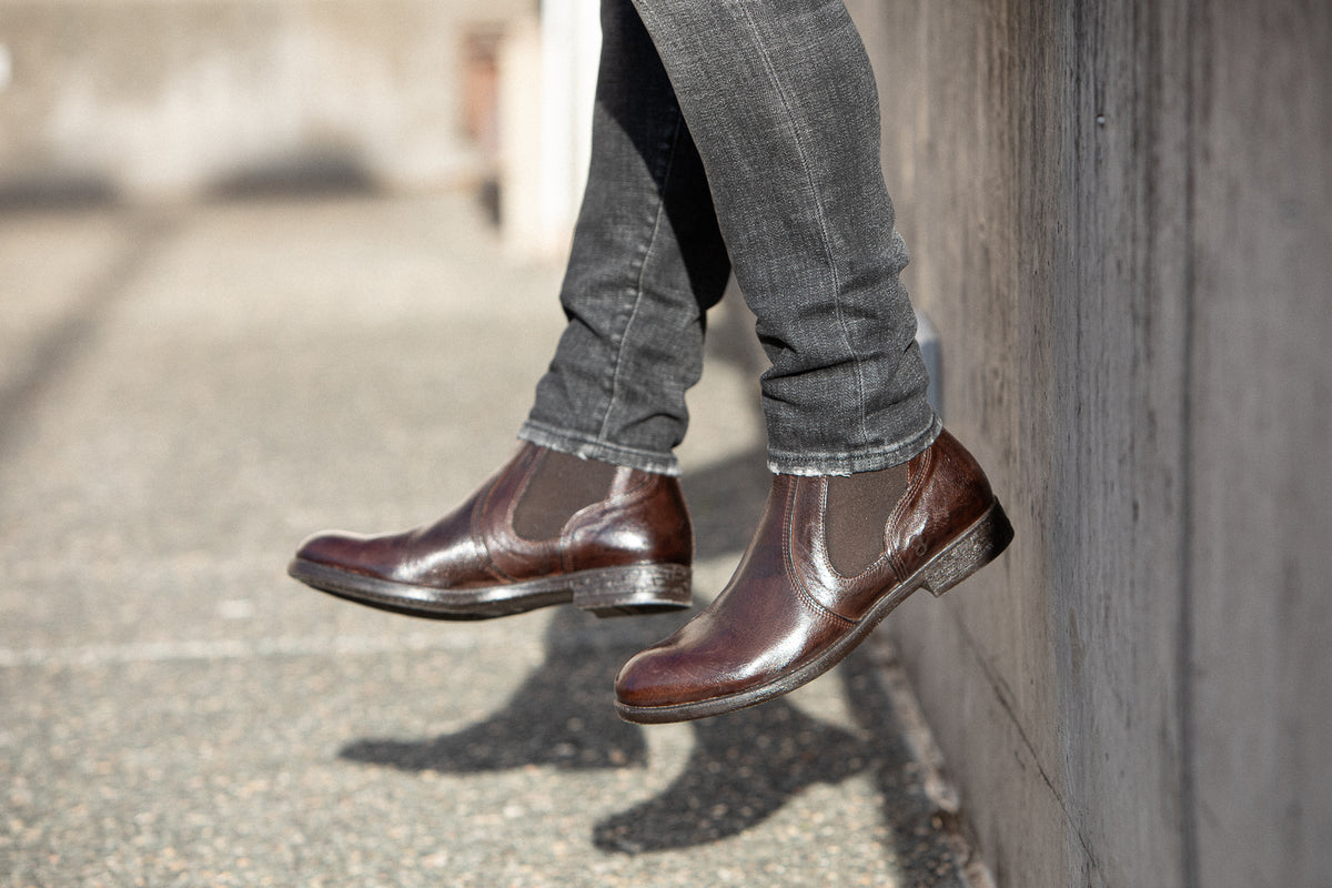 GEN-R8ED Testa Di Moro – The LibR8ed